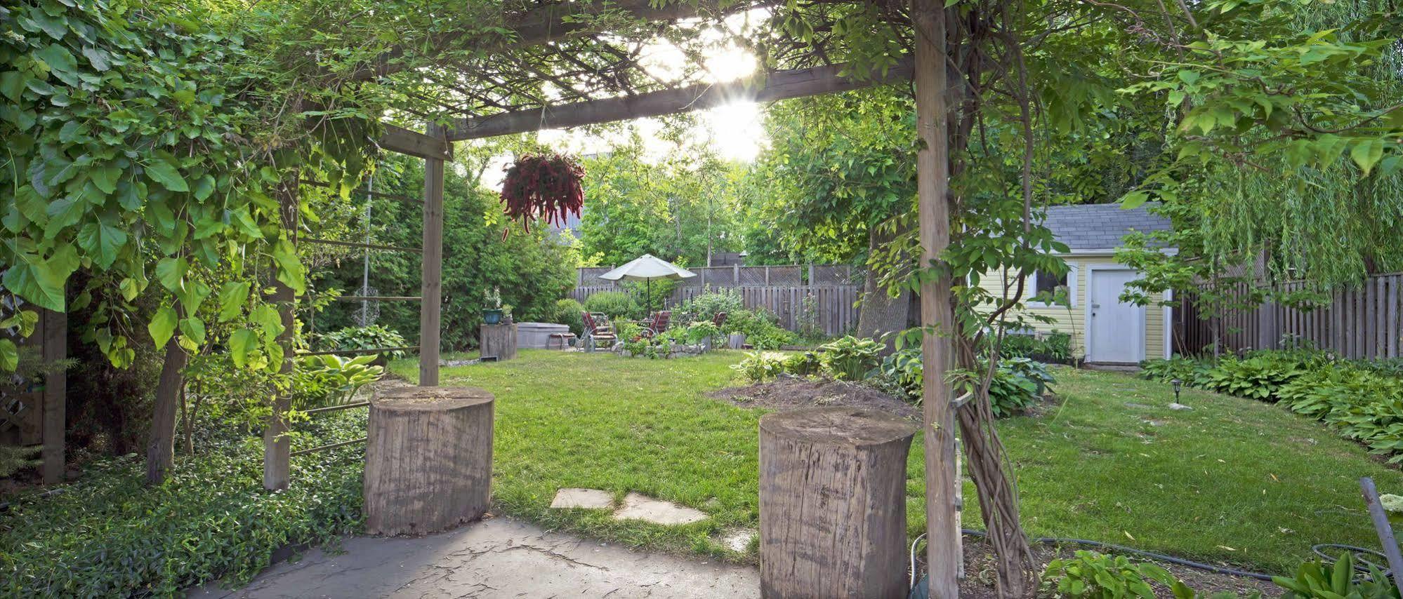 Queen Regent Bed & Breakfast Niagara-on-the-Lake Dış mekan fotoğraf